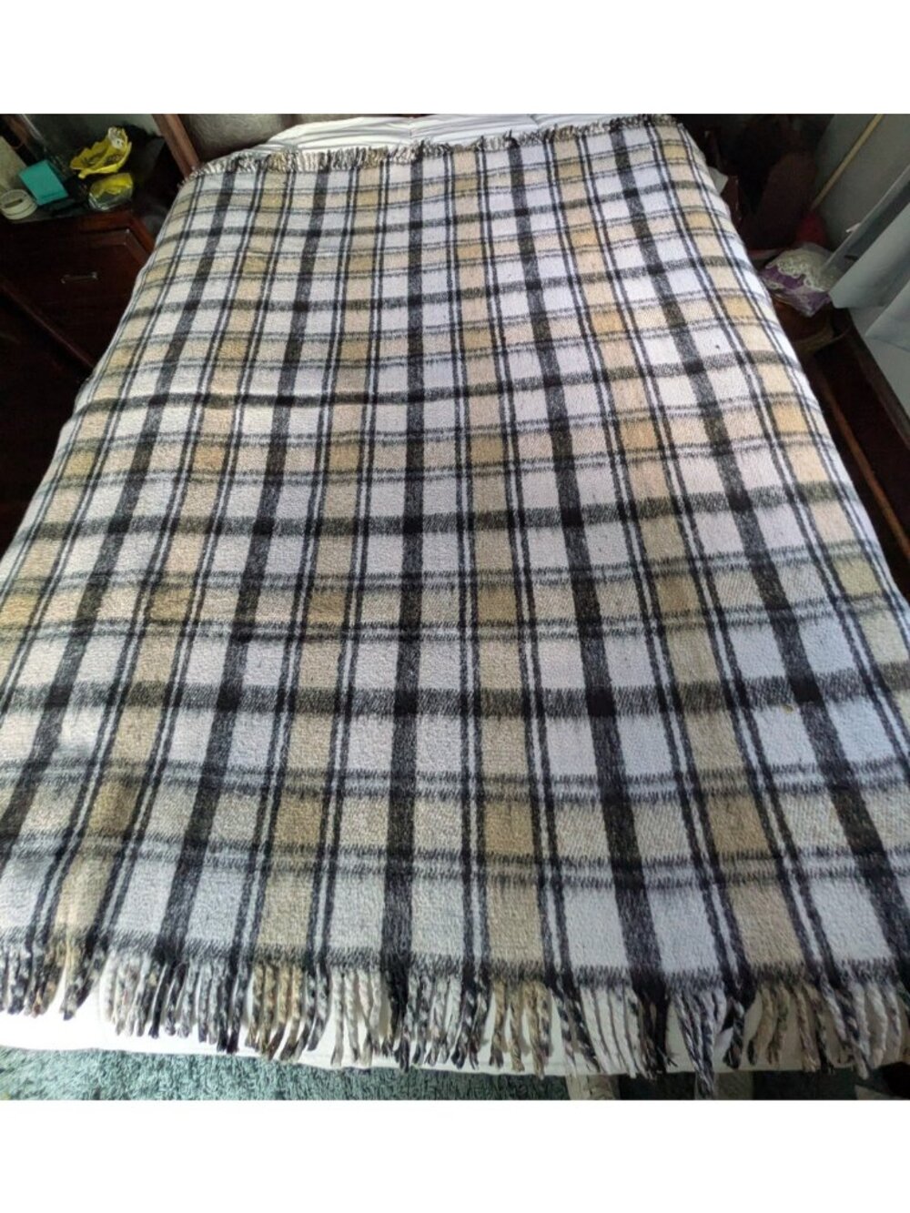 Vtg Plaid Woven Yoga Blanket Throw Reversible Recycled Fibers Fringe Tan 59x79
